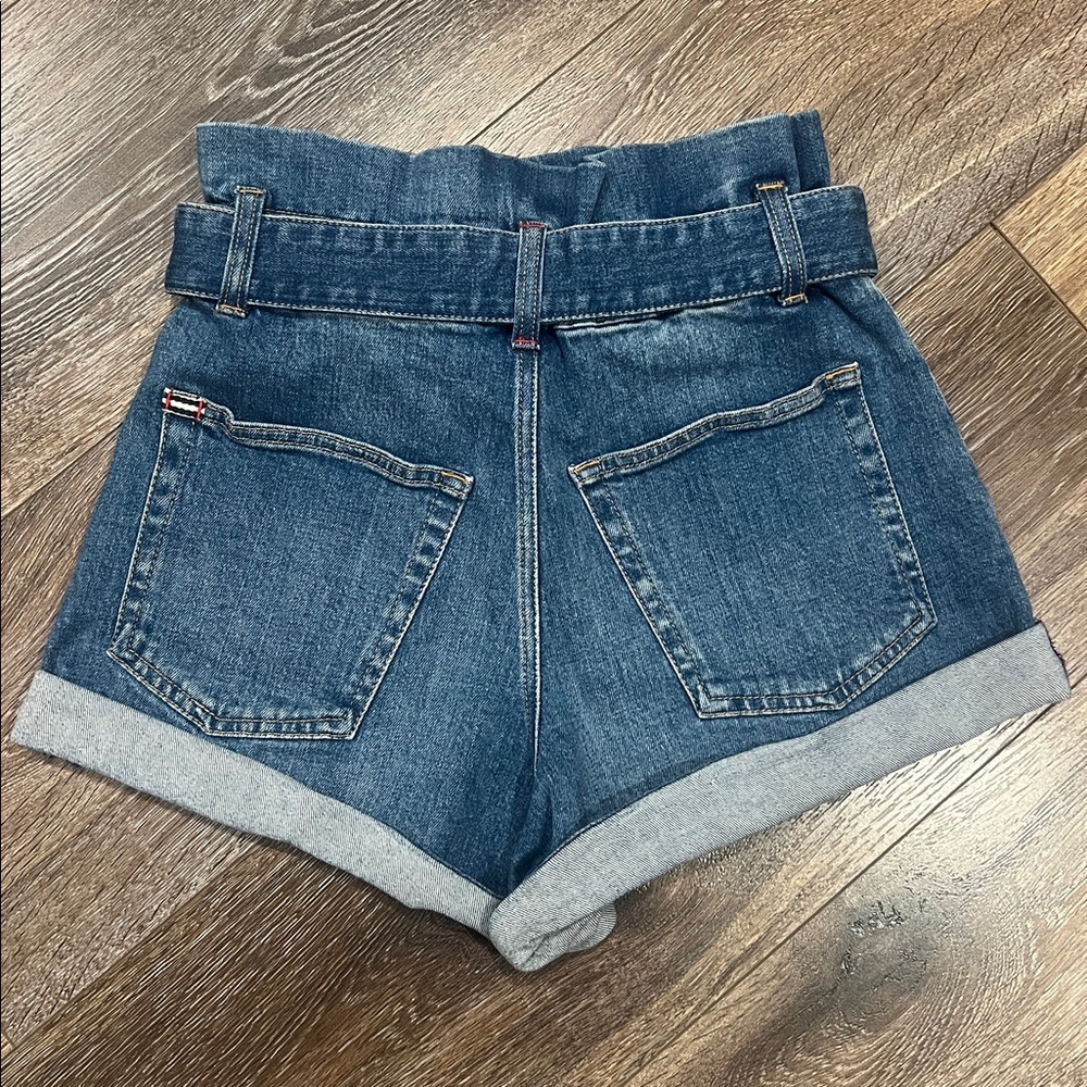 Alice + Olivia Jeans “Rosemary” High-Waisted Paperbag Belted Denim Shorts ❤️ - Picture 8 of 16